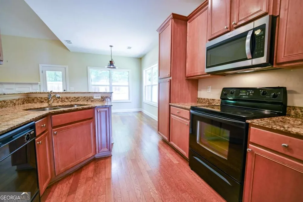 165 Meredith Ridge RD Athens, GA 30605