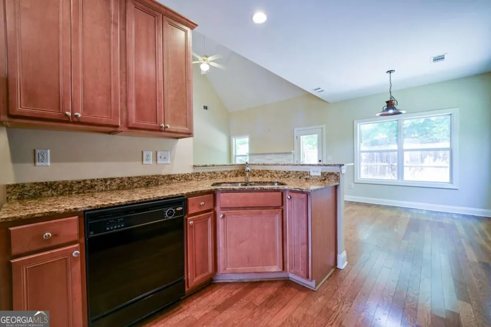 165 Meredith Ridge RD Athens, GA 30605
