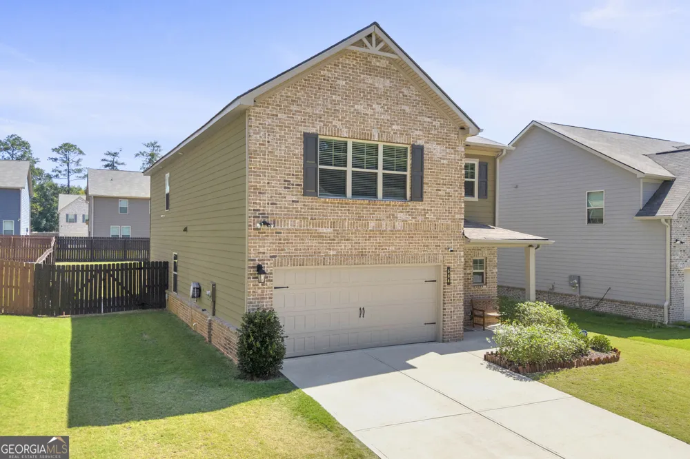 664 Lakehaven LN Loganville, GA 30052