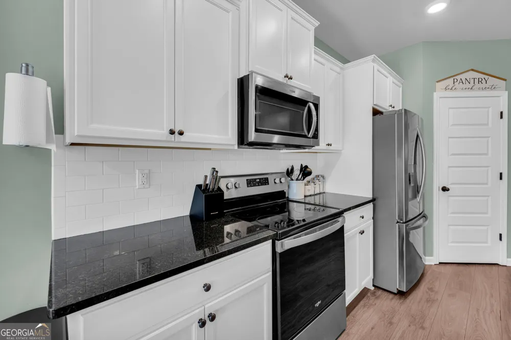 664 Lakehaven LN Loganville, GA 30052
