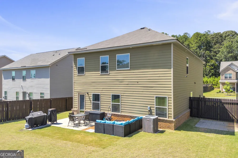 664 Lakehaven LN Loganville, GA 30052