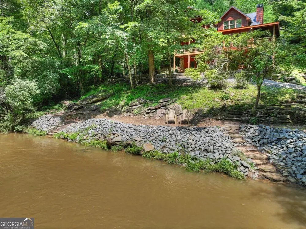 46 Private DR Ellijay, GA 30536