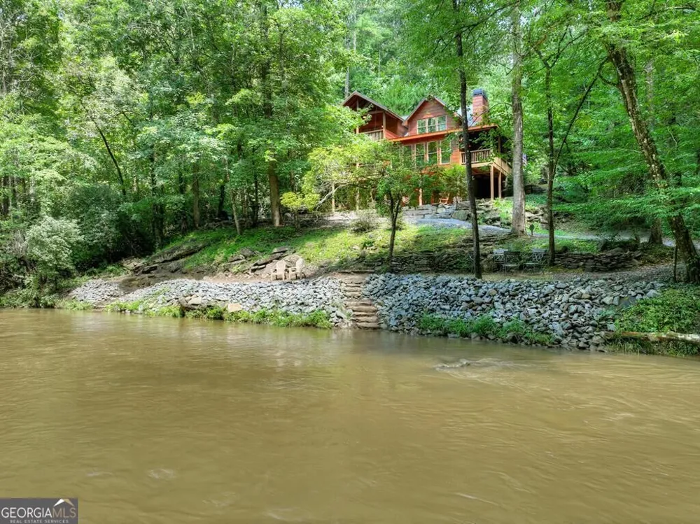 46 Private DR Ellijay, GA 30536