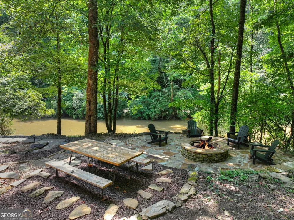 46 Private DR Ellijay, GA 30536