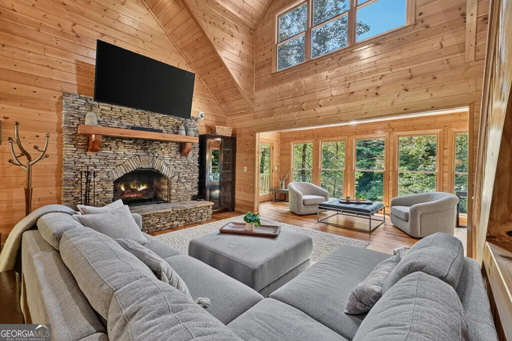 46 Private DR Ellijay, GA 30536