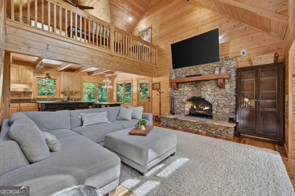 46 Private DR Ellijay, GA 30536