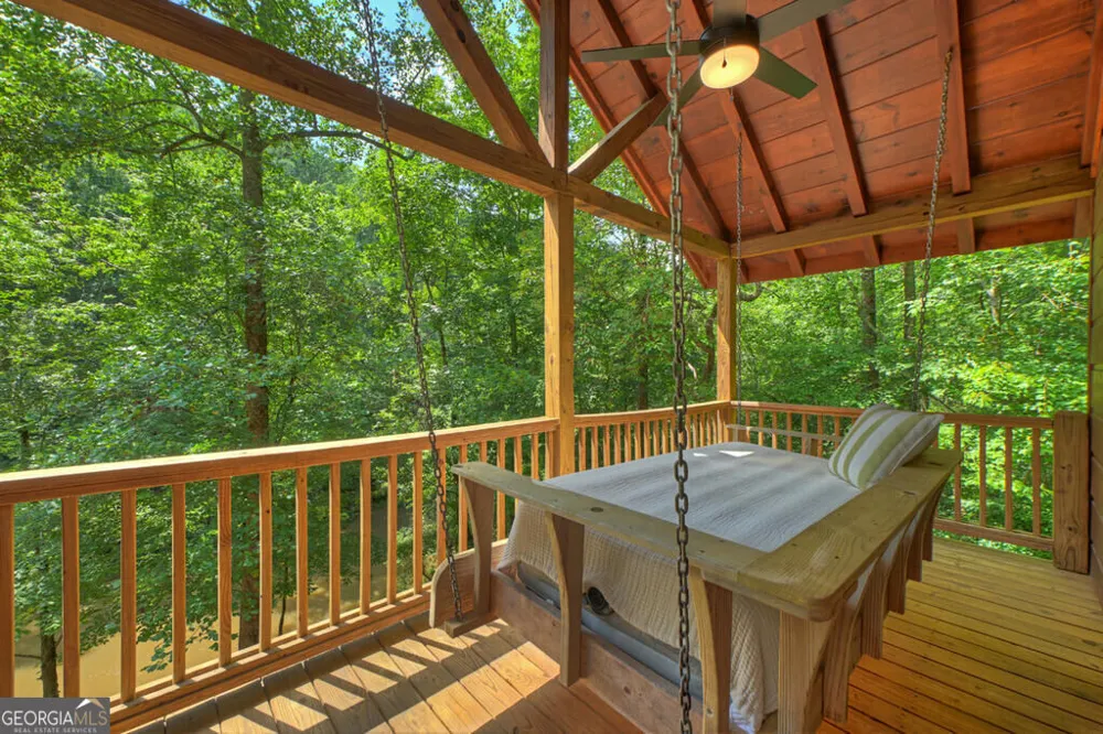 46 Private DR Ellijay, GA 30536