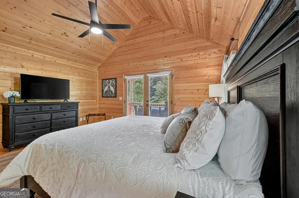 46 Private DR Ellijay, GA 30536