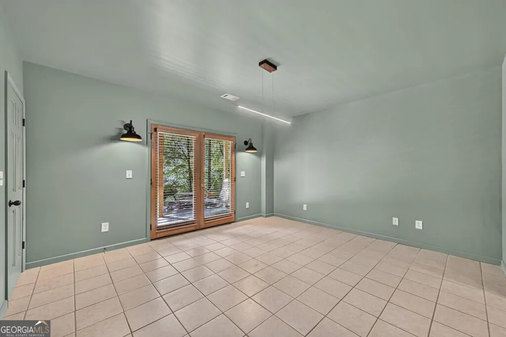 46 Private DR Ellijay, GA 30536