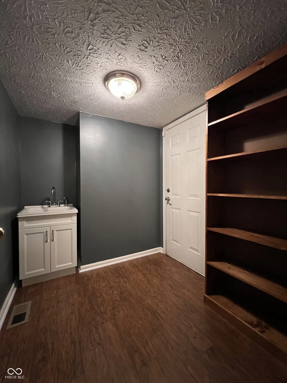 4537 Sugar Bay Lane Indianapolis, IN 46237