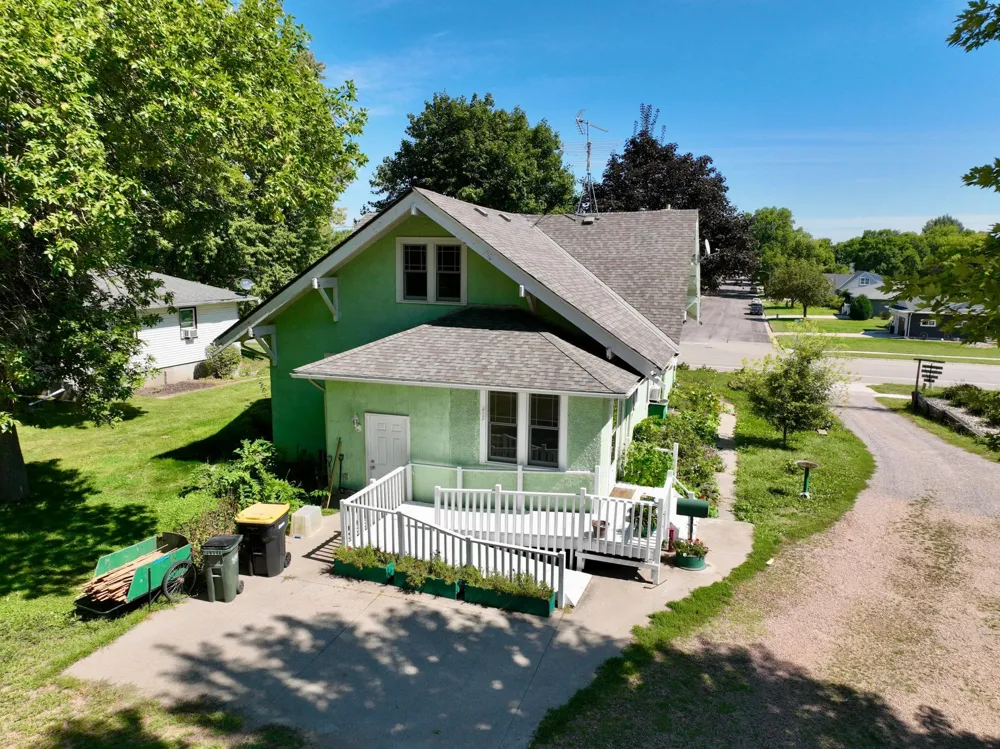 308 S 13th Street Olivia, MN 56277