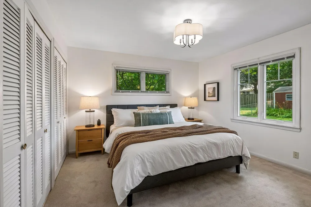4725 School Road Edina, MN 55424