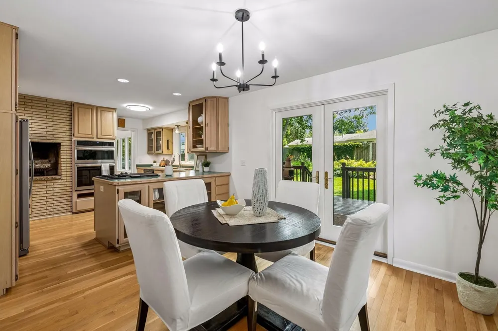 4725 School Road Edina, MN 55424