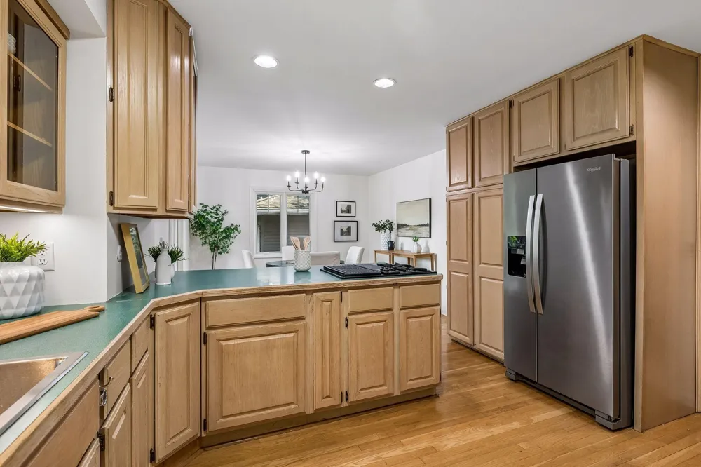4725 School Road Edina, MN 55424