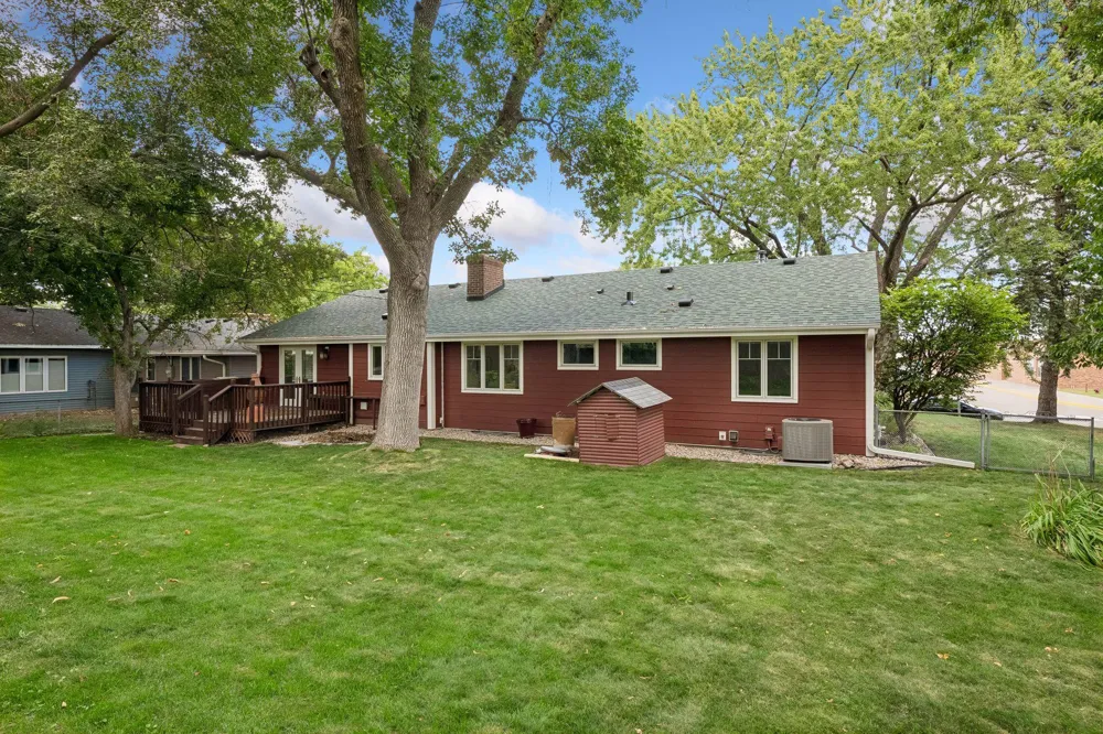 4725 School Road Edina, MN 55424
