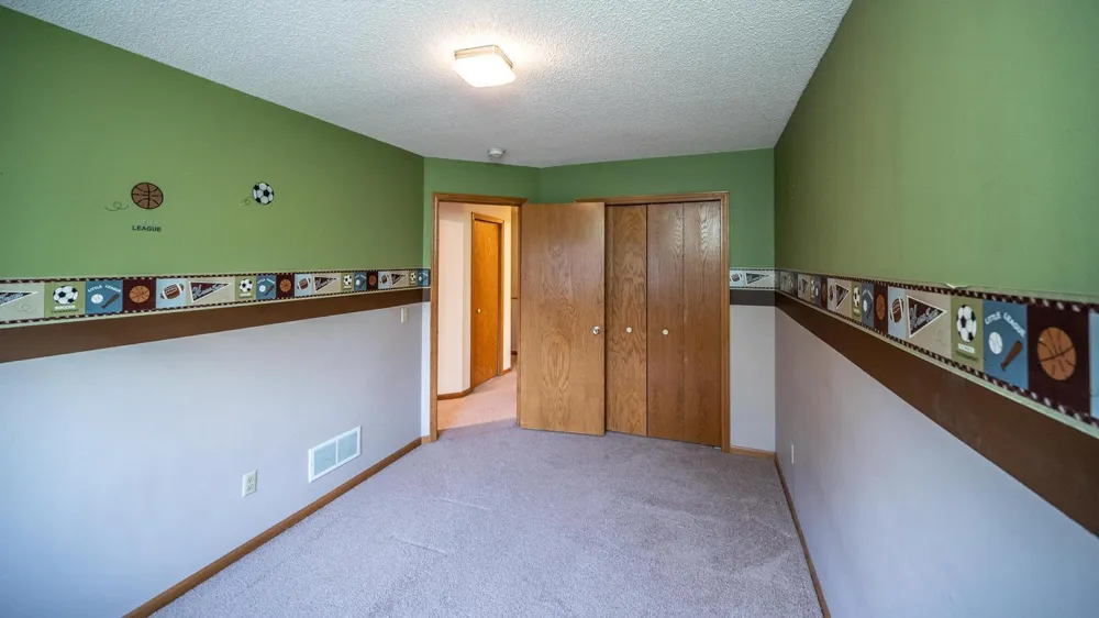 13826 Granada Way Apple Valley, MN 55124
