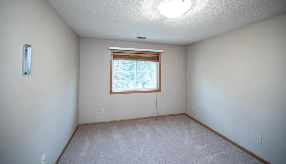 13826 Granada Way Apple Valley, MN 55124