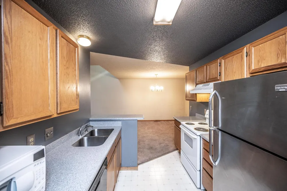 13826 Granada Way Apple Valley, MN 55124