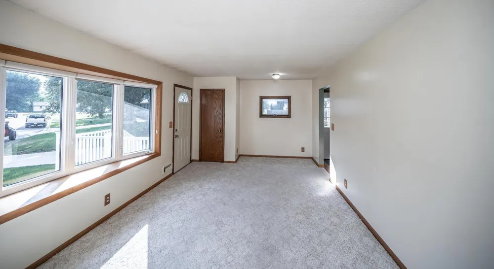 1202 Sunnyside Drive Farmington, MN 55024