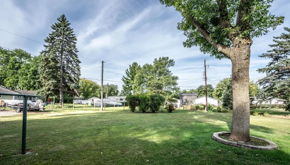 1202 Sunnyside Drive Farmington, MN 55024