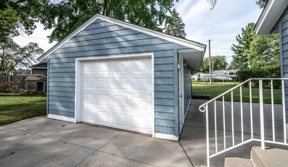 1202 Sunnyside Drive Farmington, MN 55024