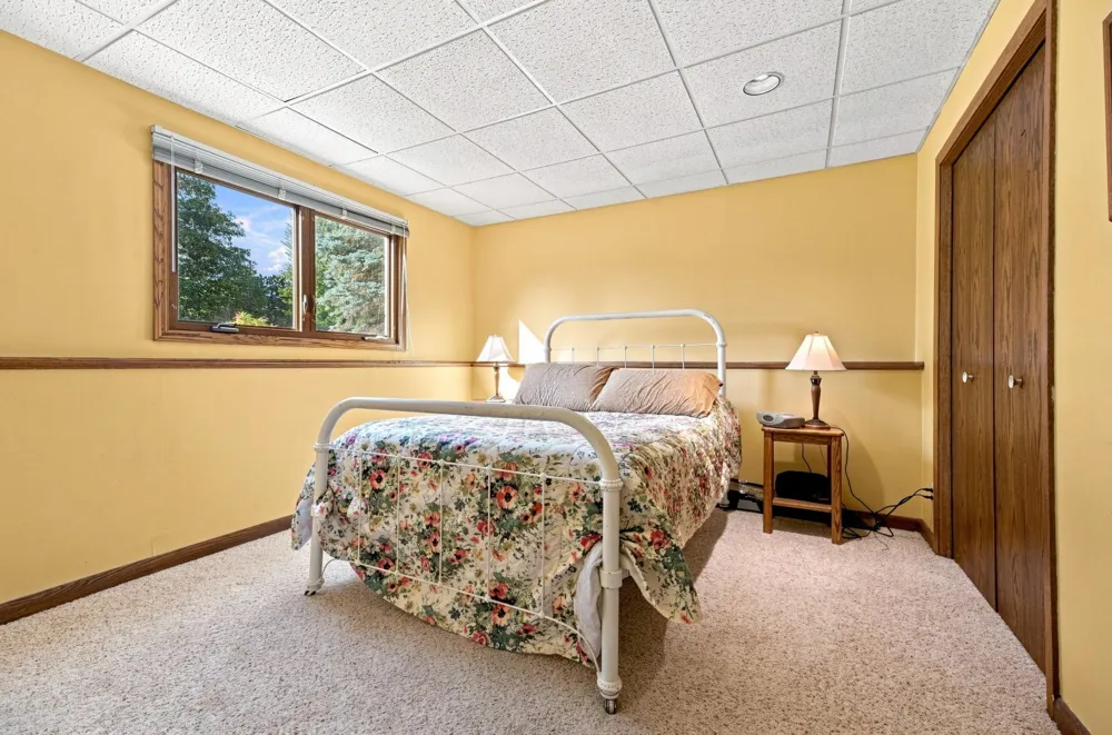 1530 Lois Drive Shoreview, MN 55126