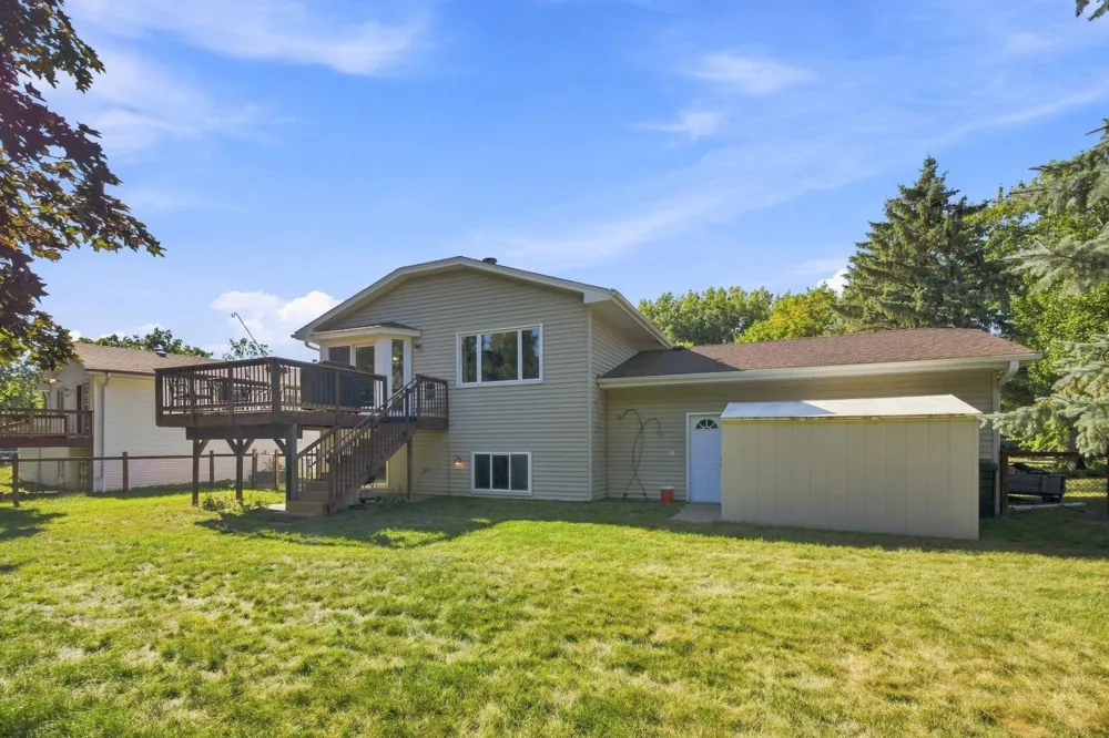 1530 Lois Drive Shoreview, MN 55126