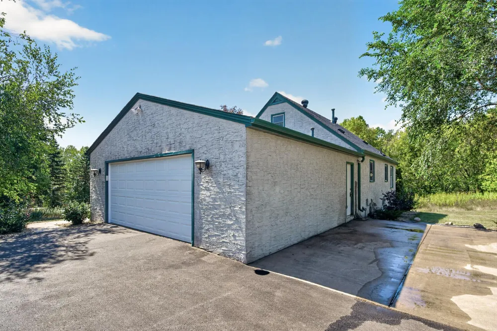 7146 Military Road Woodbury, MN 55129
