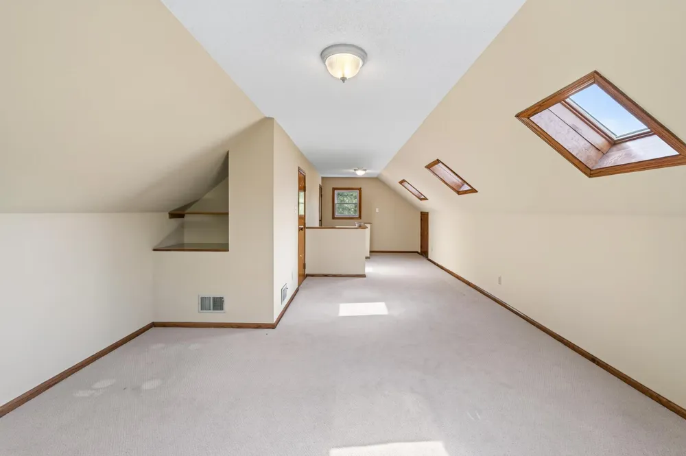 7146 Military Road Woodbury, MN 55129
