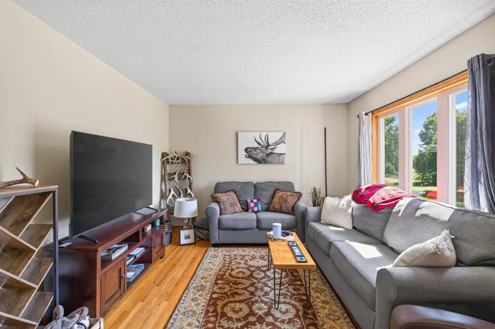 7146 Military Road Woodbury, MN 55129
