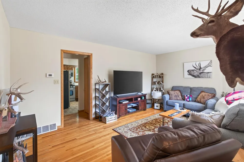 7146 Military Road Woodbury, MN 55129