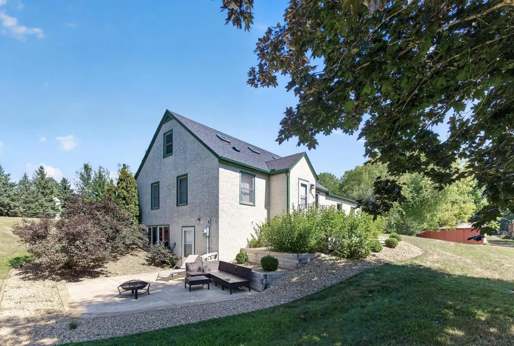 7146 Military Road Woodbury, MN 55129