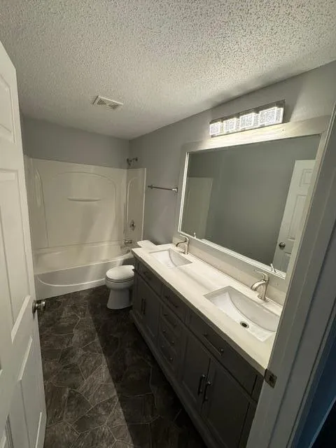 420 14th Avenue S Fargo, ND 58103
