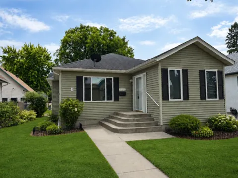 420 14th Avenue S