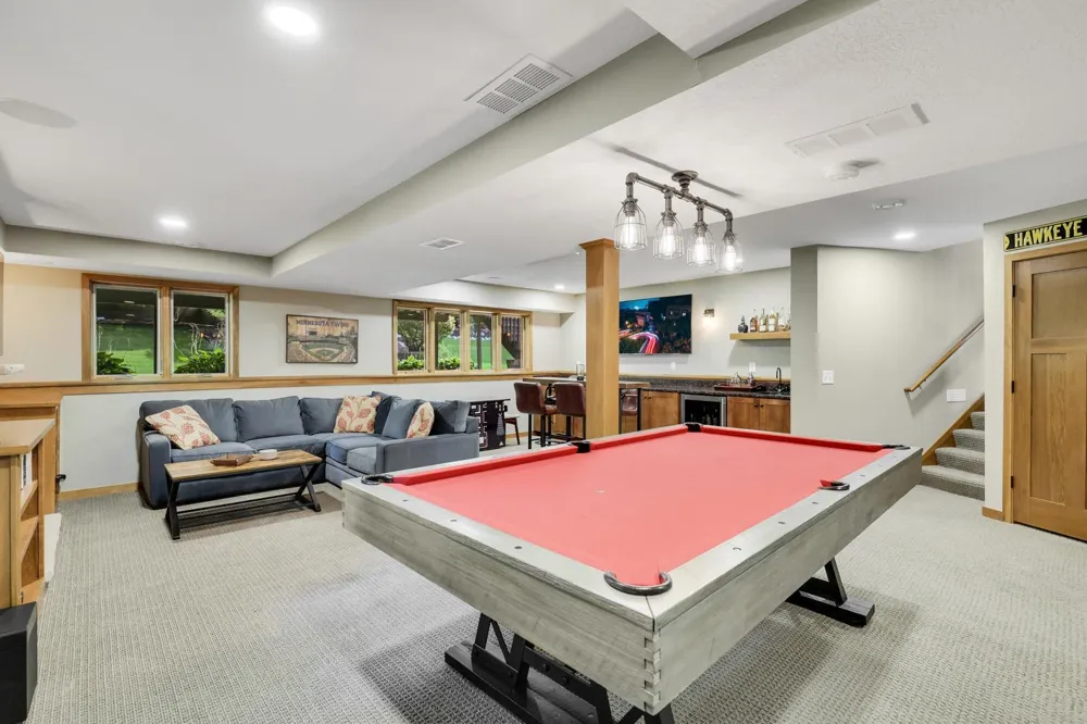 10234 Nottingham Trail Eden Prairie, MN 55347