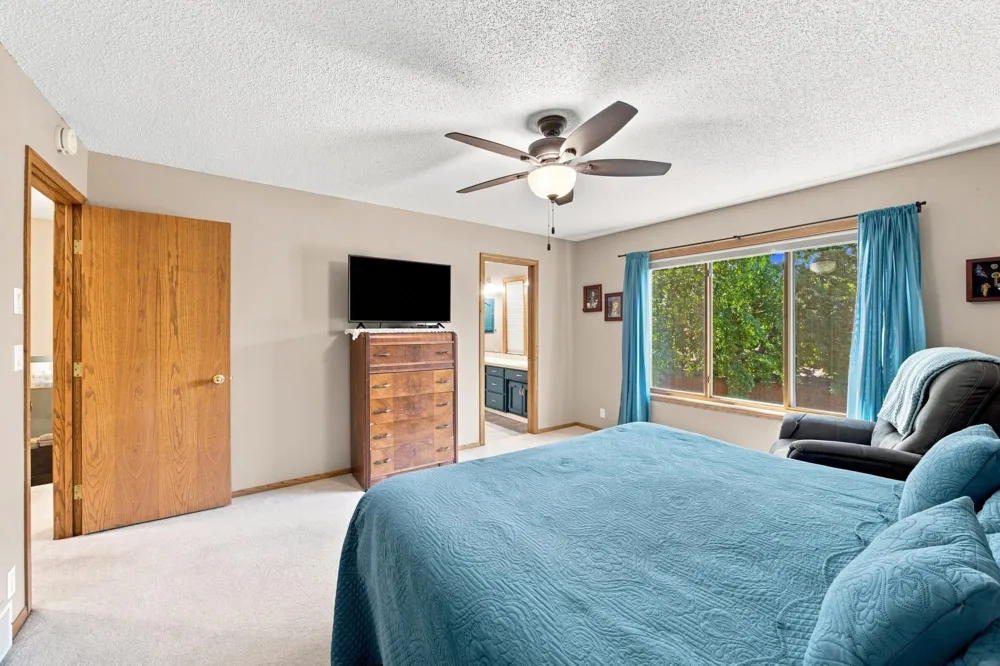 3132 37 1/2 AVENUE S Fargo, ND 58104