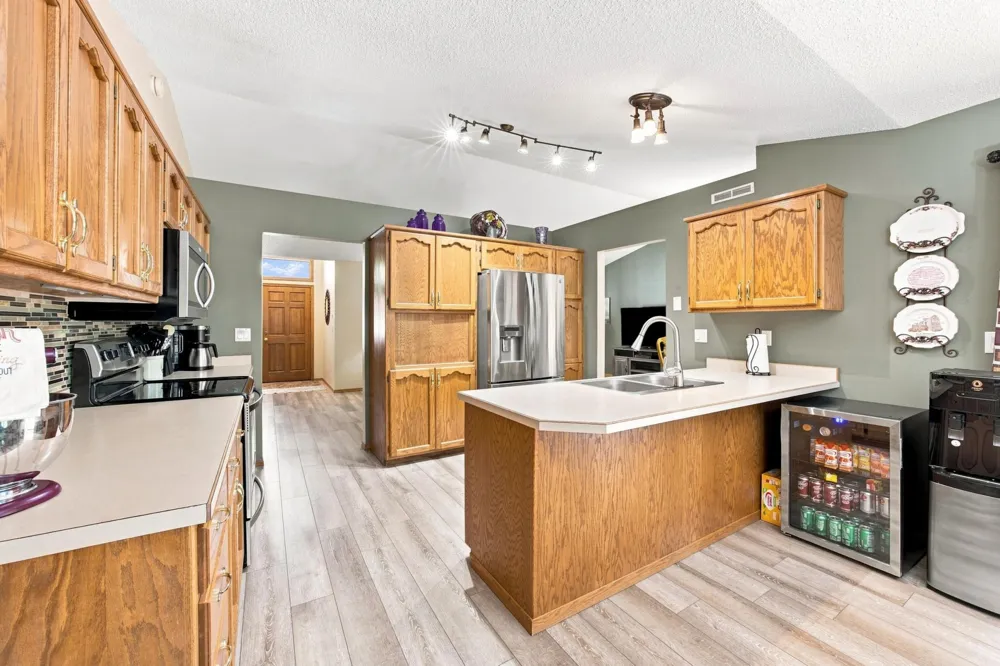 3132 37 1/2 AVENUE S Fargo, ND 58104