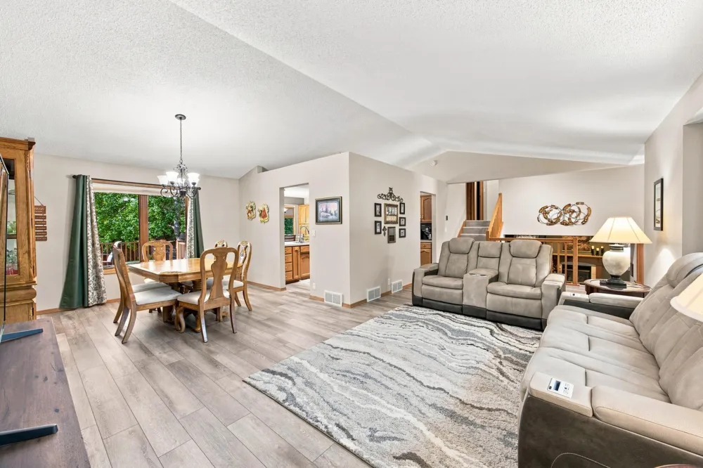 3132 37 1/2 AVENUE S Fargo, ND 58104