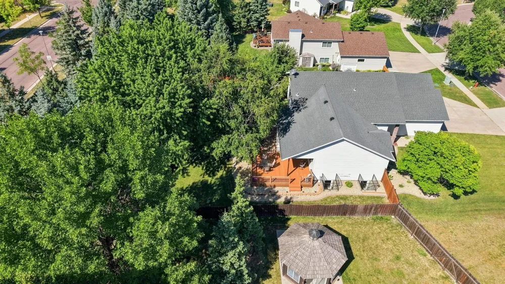 3132 37 1/2 AVENUE S Fargo, ND 58104