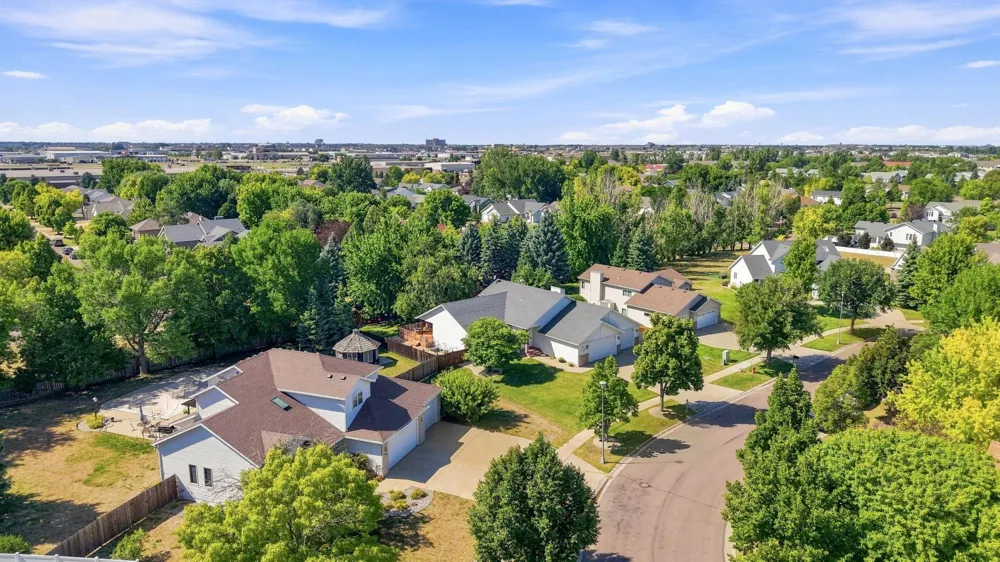 3132 37 1/2 AVENUE S Fargo, ND 58104