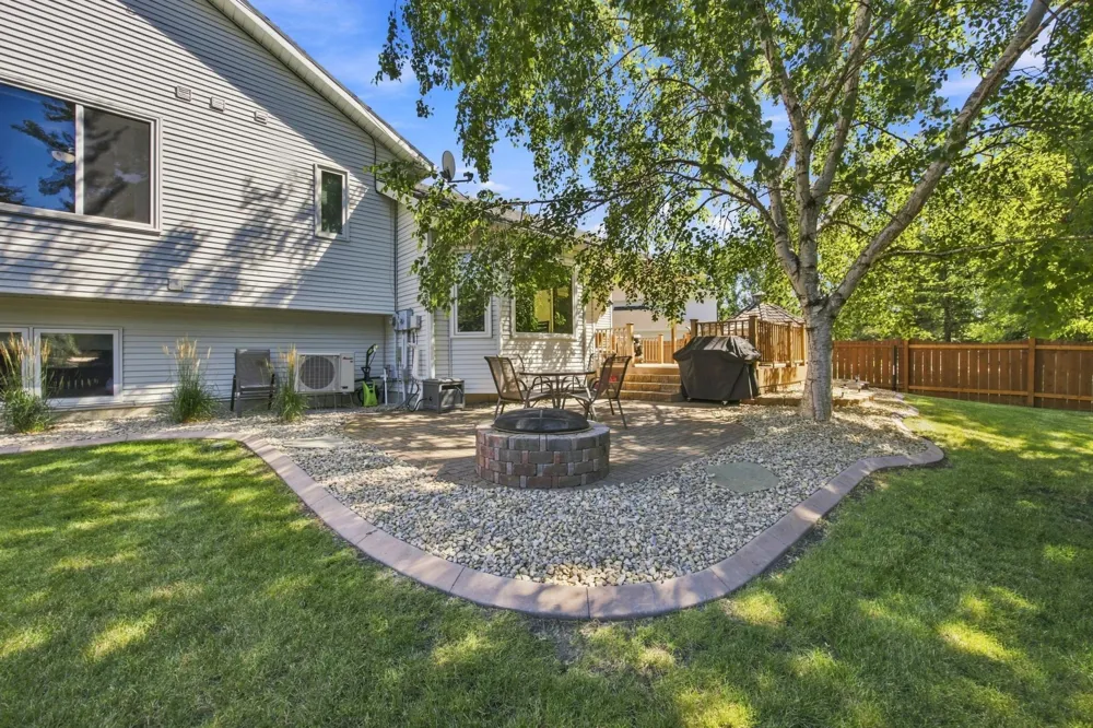 3132 37 1/2 AVENUE S Fargo, ND 58104