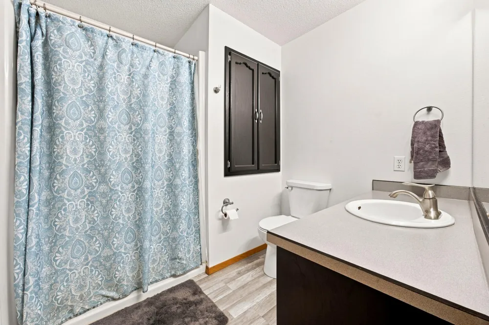 3132 37 1/2 AVENUE S Fargo, ND 58104