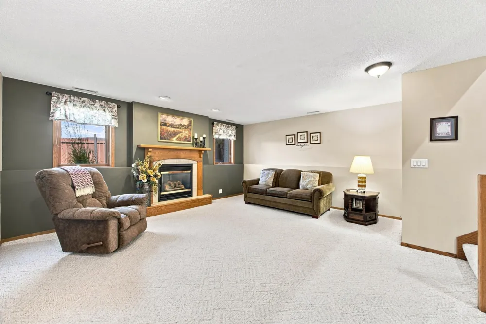 3132 37 1/2 AVENUE S Fargo, ND 58104