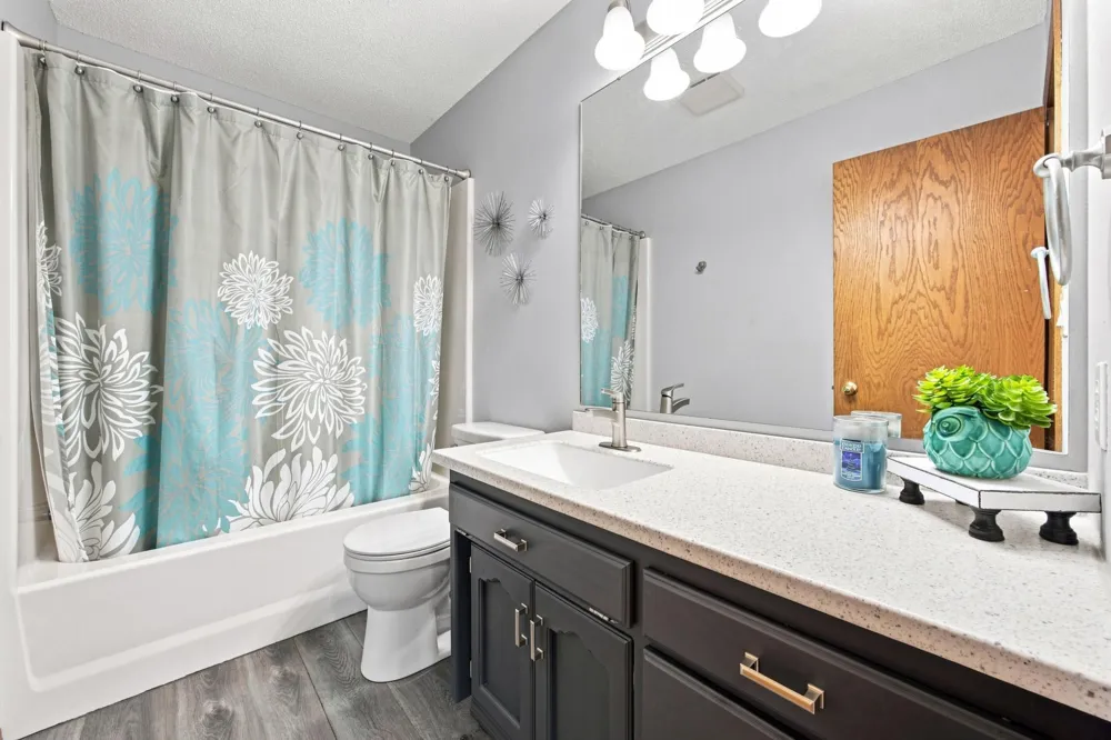 3132 37 1/2 AVENUE S Fargo, ND 58104
