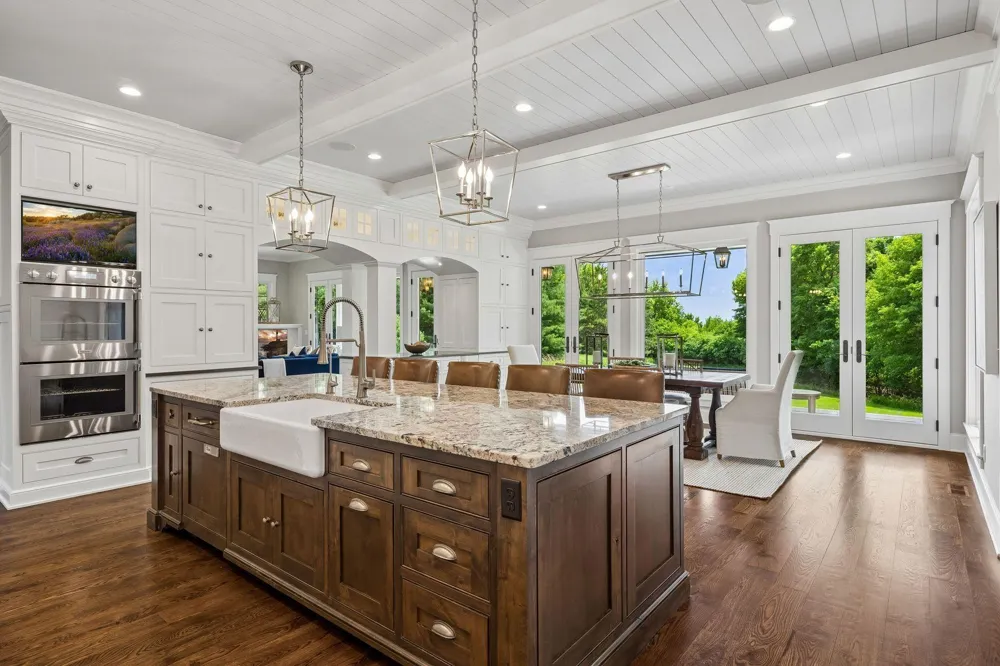 4565 Bayside Road Orono, MN 55359