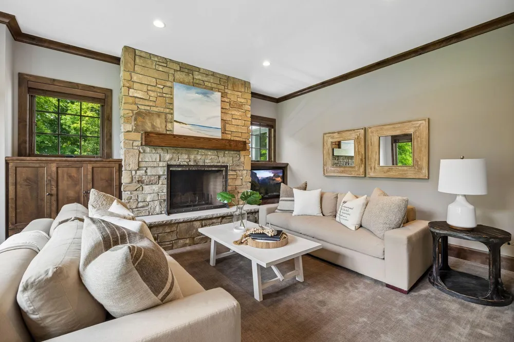 4565 Bayside Road Orono, MN 55359