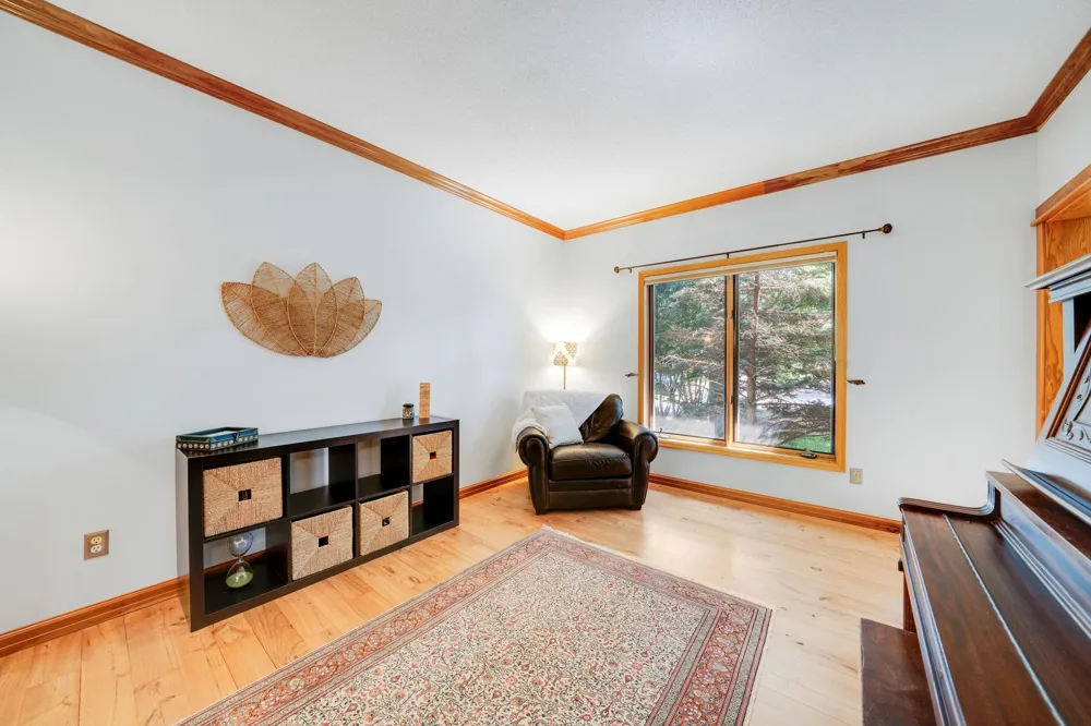 3757 Bayberry Lane Eagan, MN 55123