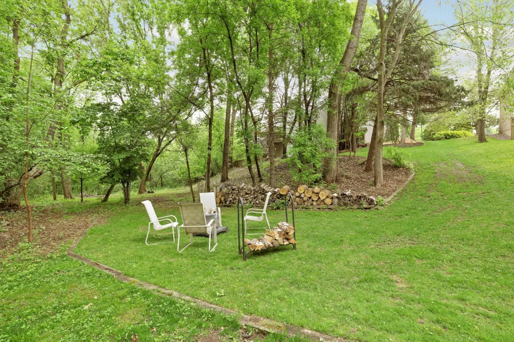 3757 Bayberry Lane Eagan, MN 55123