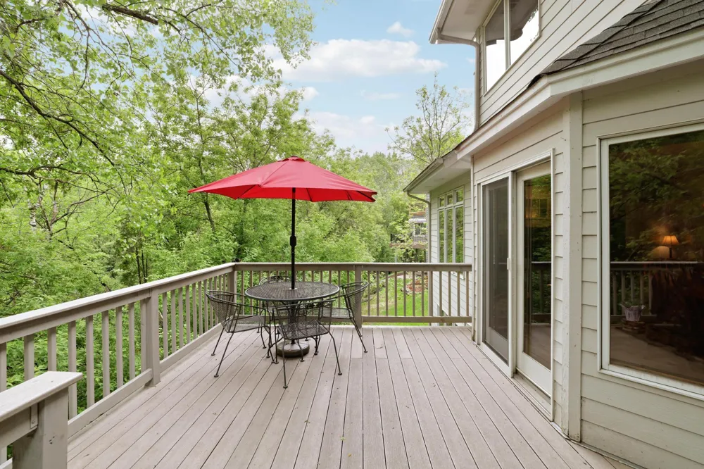 3757 Bayberry Lane Eagan, MN 55123