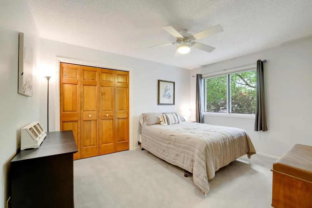 3757 Bayberry Lane Eagan, MN 55123